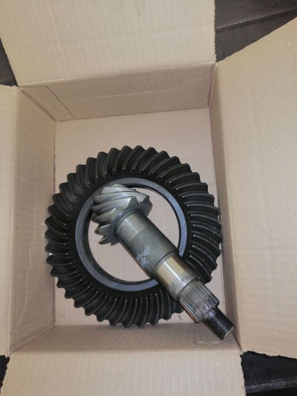 Crown Wheel and Pinions ,Bearings & Seals Gearbox Diff CV Joints